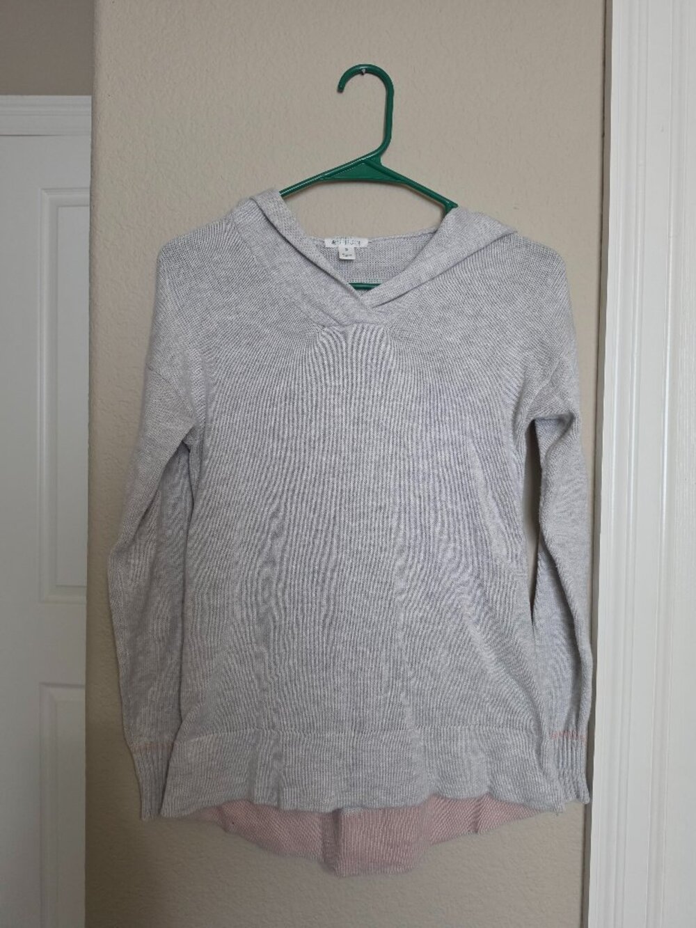 Women's Casual Hooded Long-Sleeved Shirt, Size XS